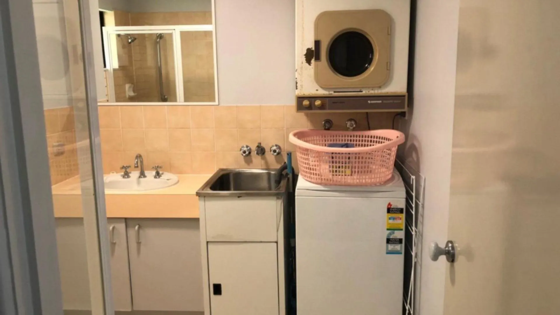 Beachside Court Unit 12 Caloundra Australia